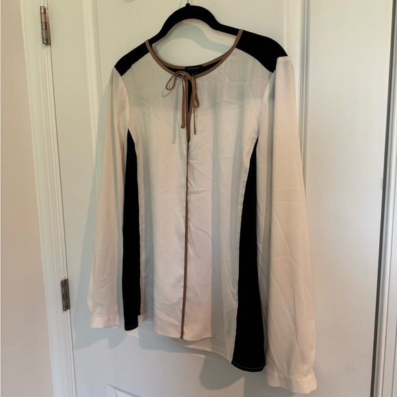 🌹❤️Ann Taylor Long Sleeve Tie Front Blouse - Picture 2 of 5